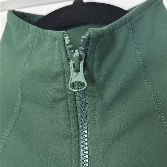 ZYIA Green Half-Zip Women's Top - Picture 3 of 7
